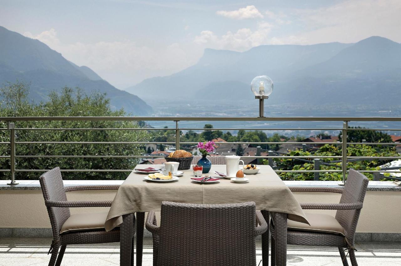 Appartement-Hotel Beatenhof Tirolo Exterior photo
