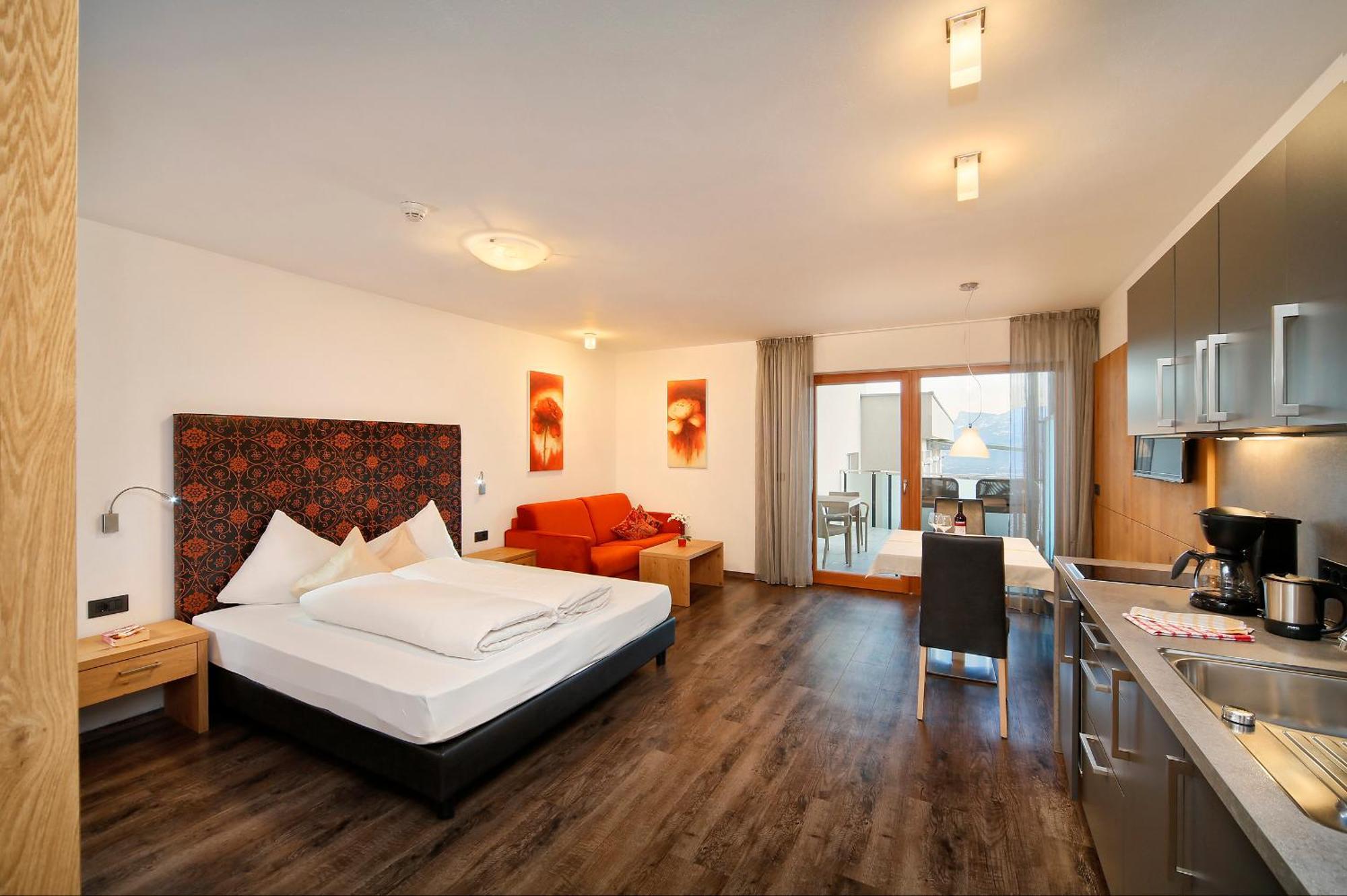 Appartement-Hotel Beatenhof Tirolo Exterior photo