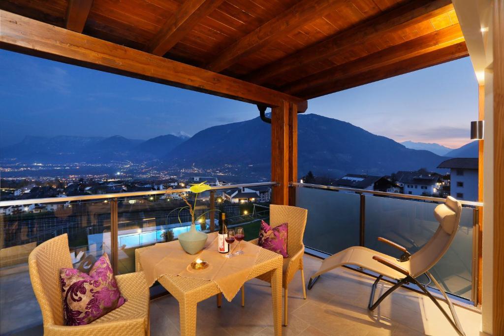 Appartement-Hotel Beatenhof Tirolo Room photo