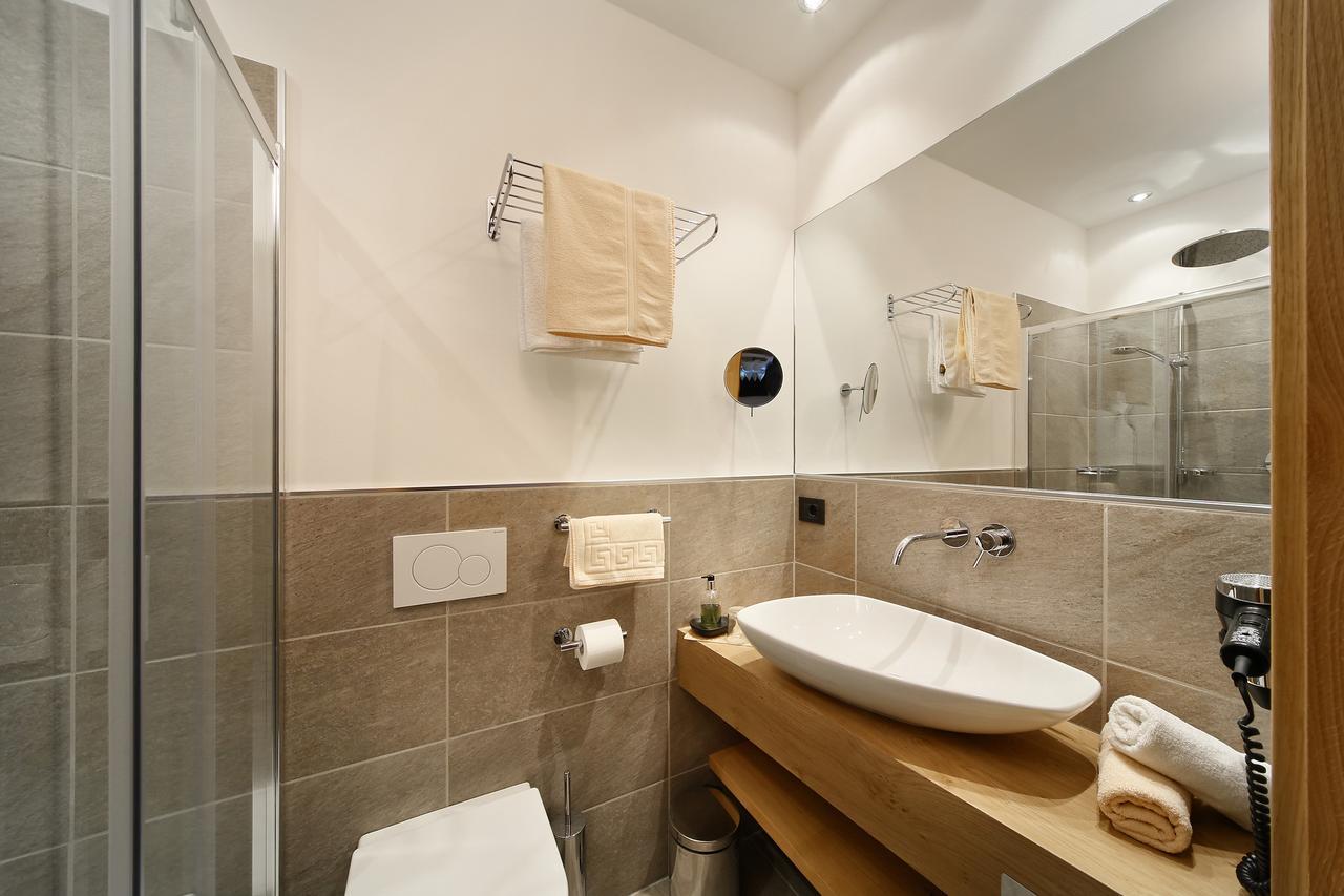 Appartement-Hotel Beatenhof Tirolo Exterior photo